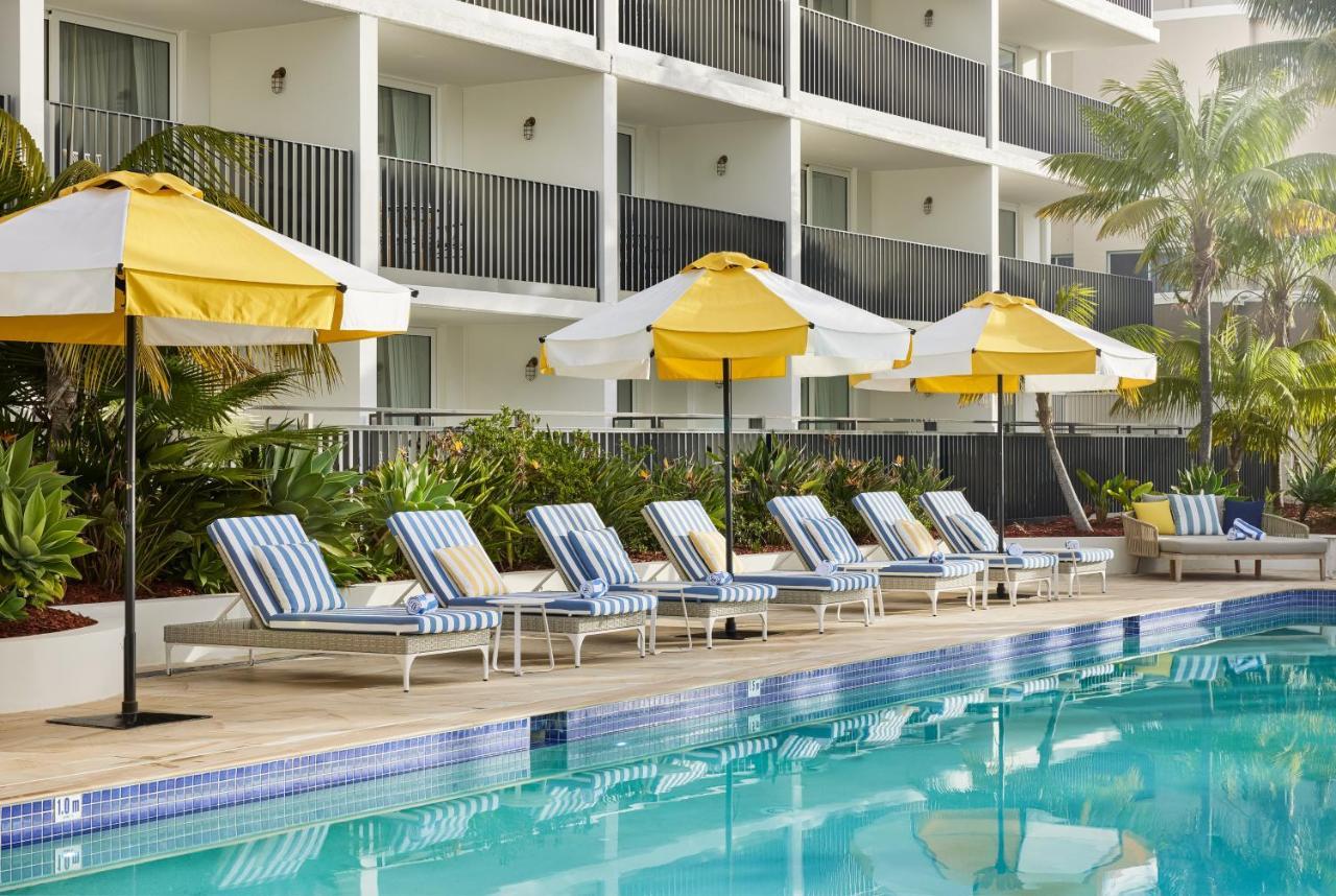 The Beachcomber Hotel & Resort, Ascend Hotel Collection Toukley Dış mekan fotoğraf The pool at The Standard, East Village